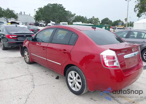 2011 Nissan Sentra 2.0Sl z USA, uszkodzony, nr VIN 3N1AB6AP0BL698809